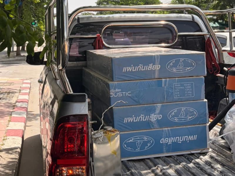 จัดส่งแผ่นอะคูสติก ณ มหาวิทยาลัยเทคโนโลยีพระจอมเกล้าธนบุรี